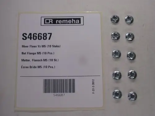 Zehn metallene Flanschmuttern in einer Packung, gekennzeichnet mit der Marke Remeha und der Artikelnummer S46687. Die Muttern sind gleichmäßig angeordnet.